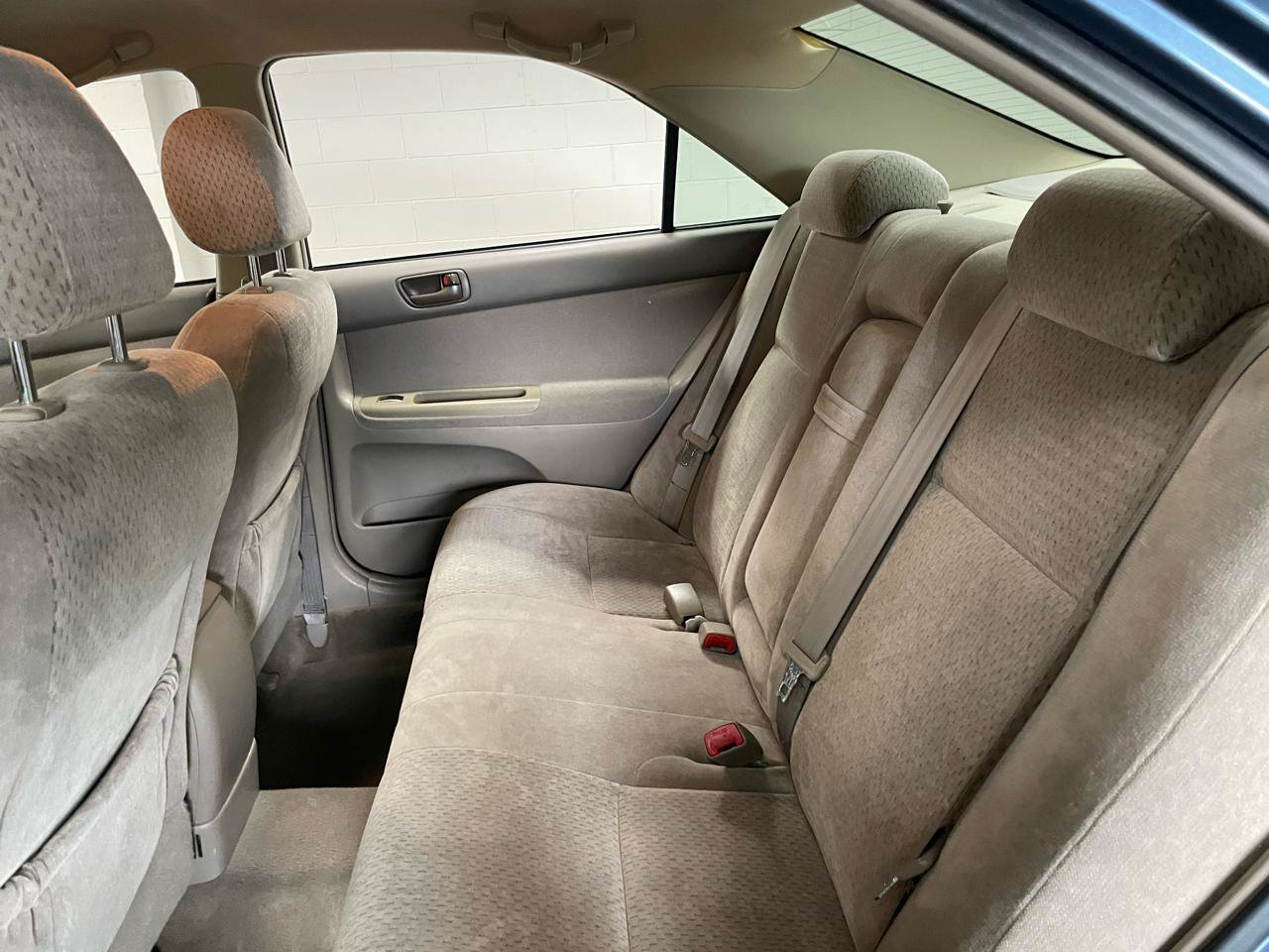 Used 2004 Toyota Camry LE FWD image 15