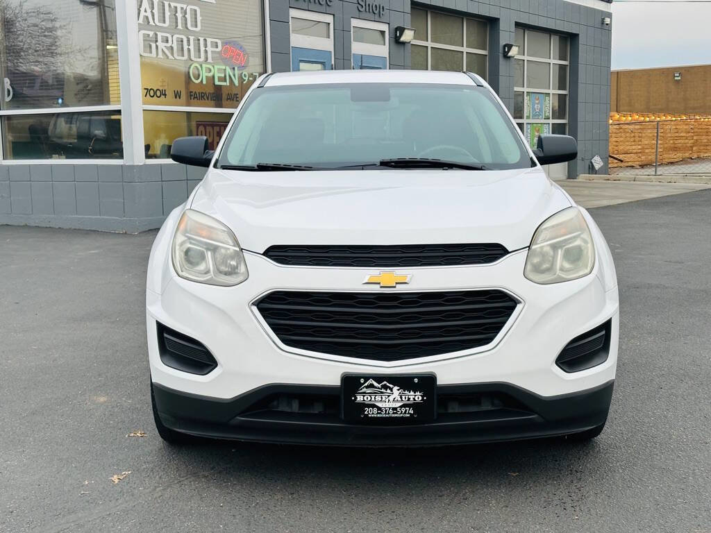 Used 2017 Chevrolet Equinox LS image 2