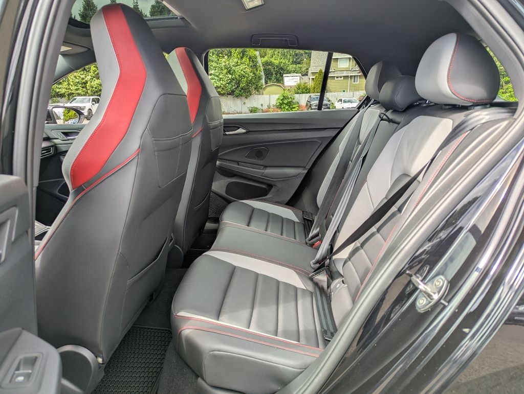 Used 2022 Volkswagen GTI Autobahn FWD image 31