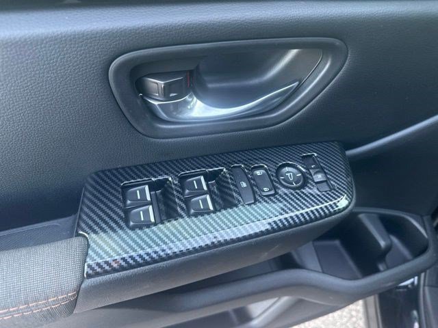 Used 2025 Honda Pilot Sport image 13