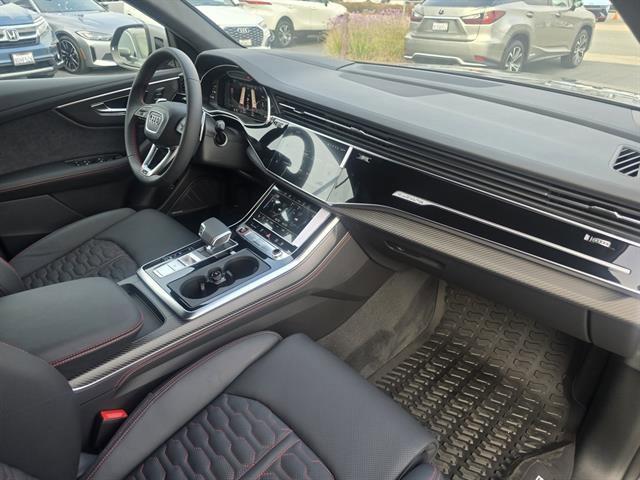 New 2025 Audi RS Q8 performance image 19