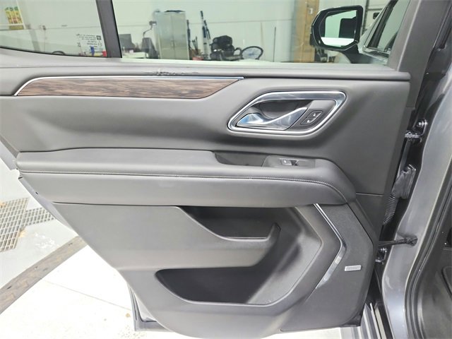 Used 2021 Chevrolet Tahoe LT w/ LT Signature Plus Package image 41