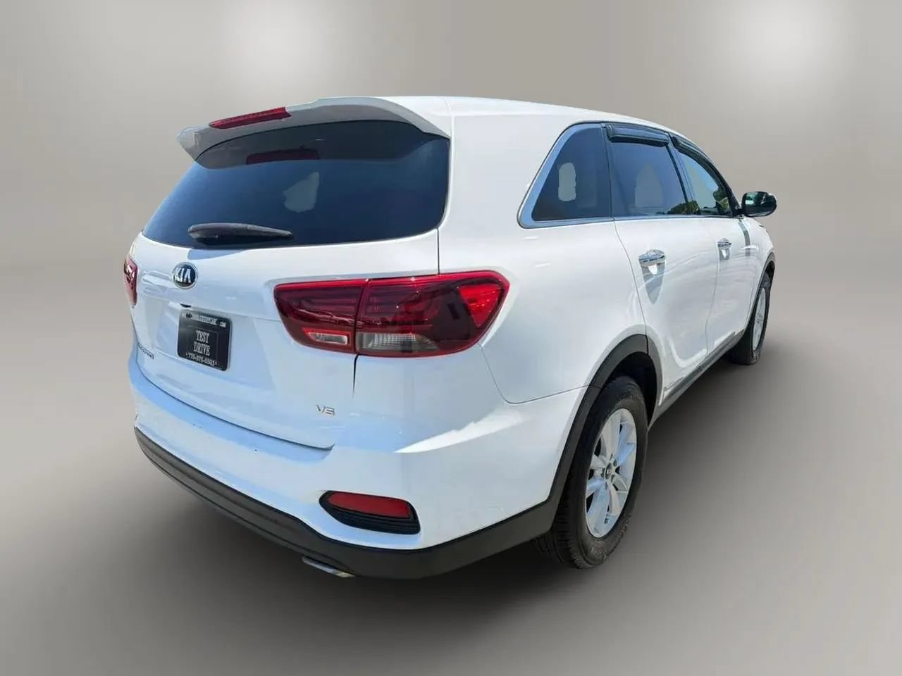 Used 2020 Kia Sorento FWD V6 image 9