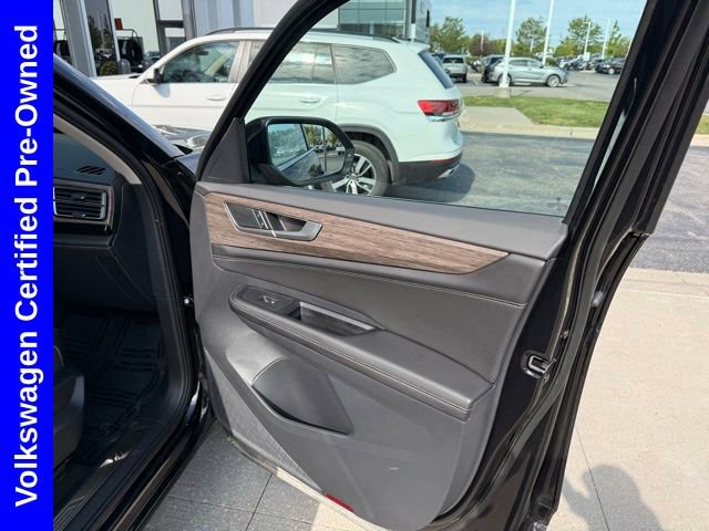 Used 2025 Volkswagen Atlas SEL AWD/4WD image 18