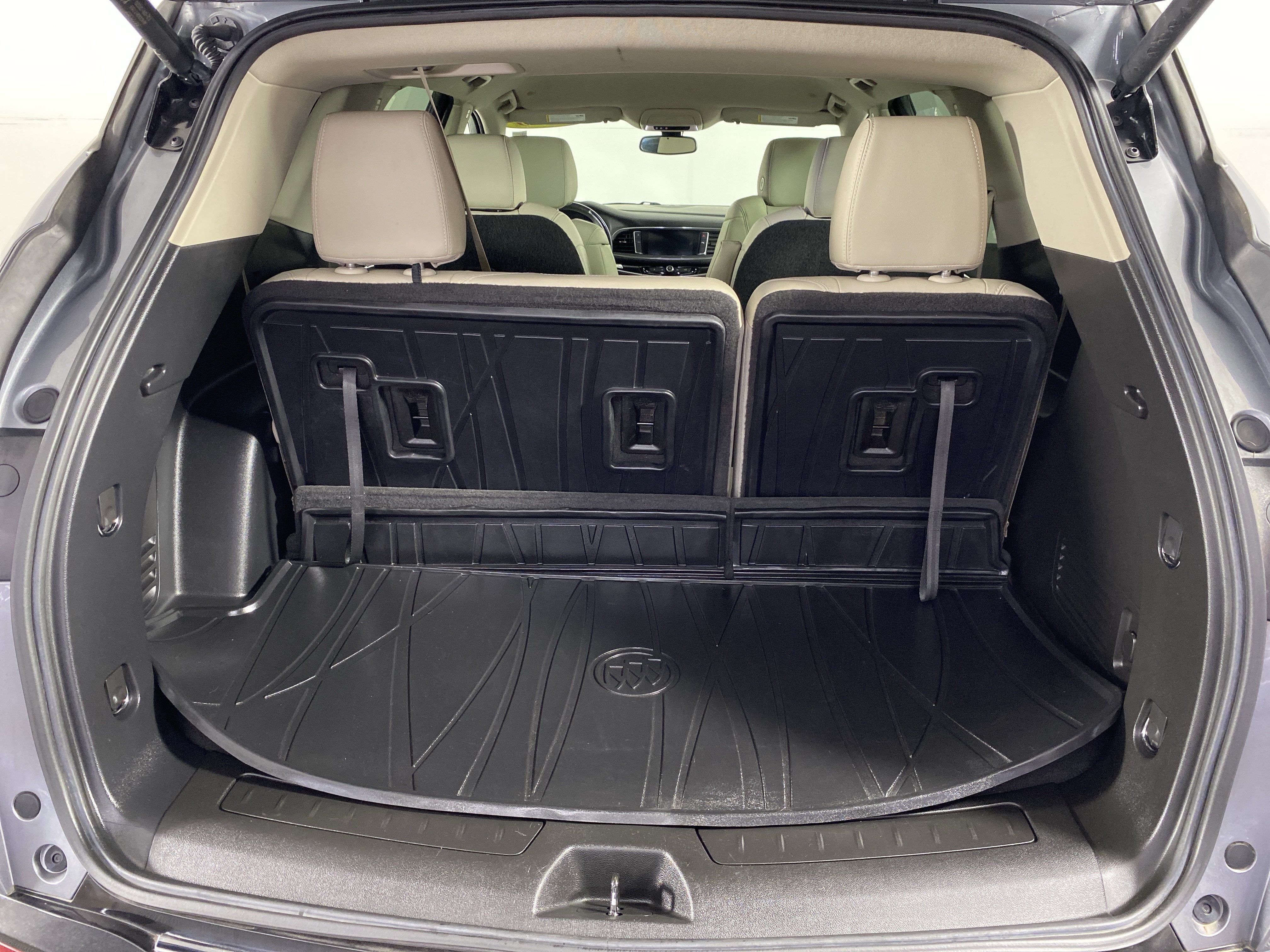 Used 2020 Buick Enclave Essence AWD/4WD image 33