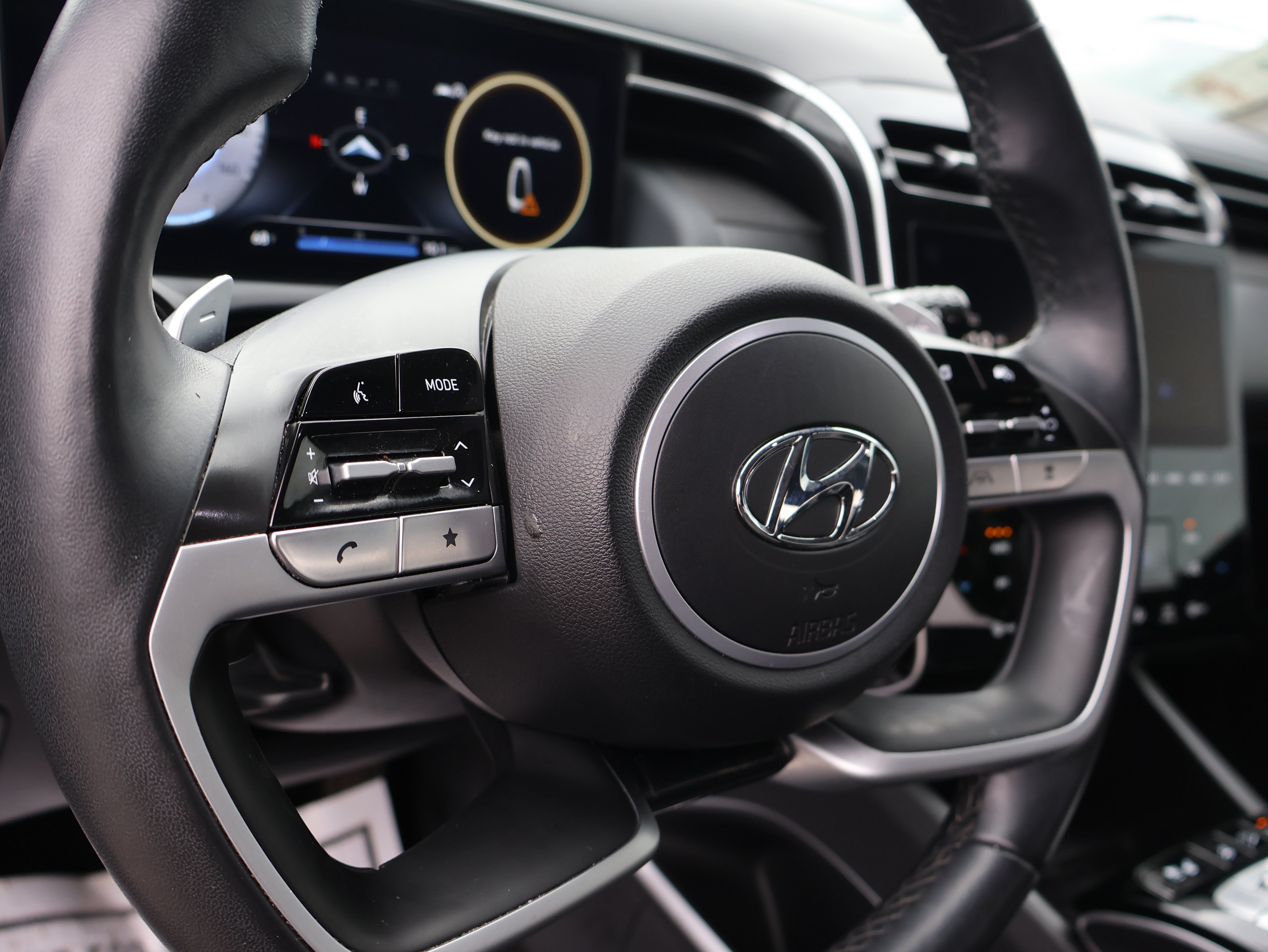 Used 2024 Hyundai Tucson Limited AWD/4WD image 25