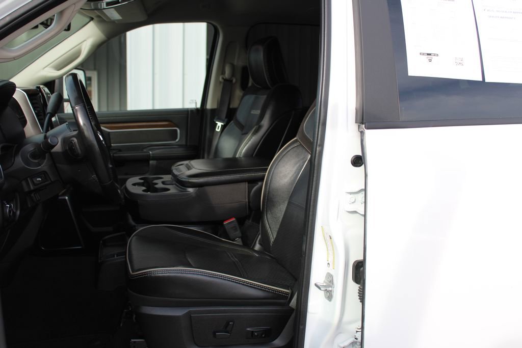 Used 2024 RAM 2500 Laramie AWD/4WD image 35