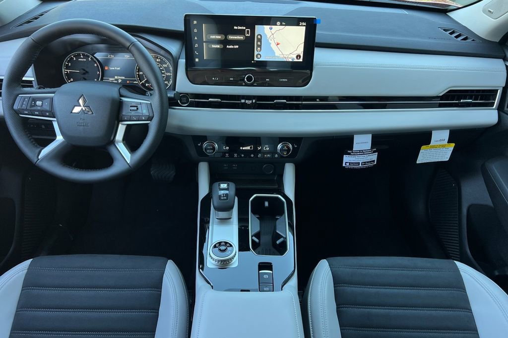 New 2026 Mitsubishi Outlander SE FWD image 14