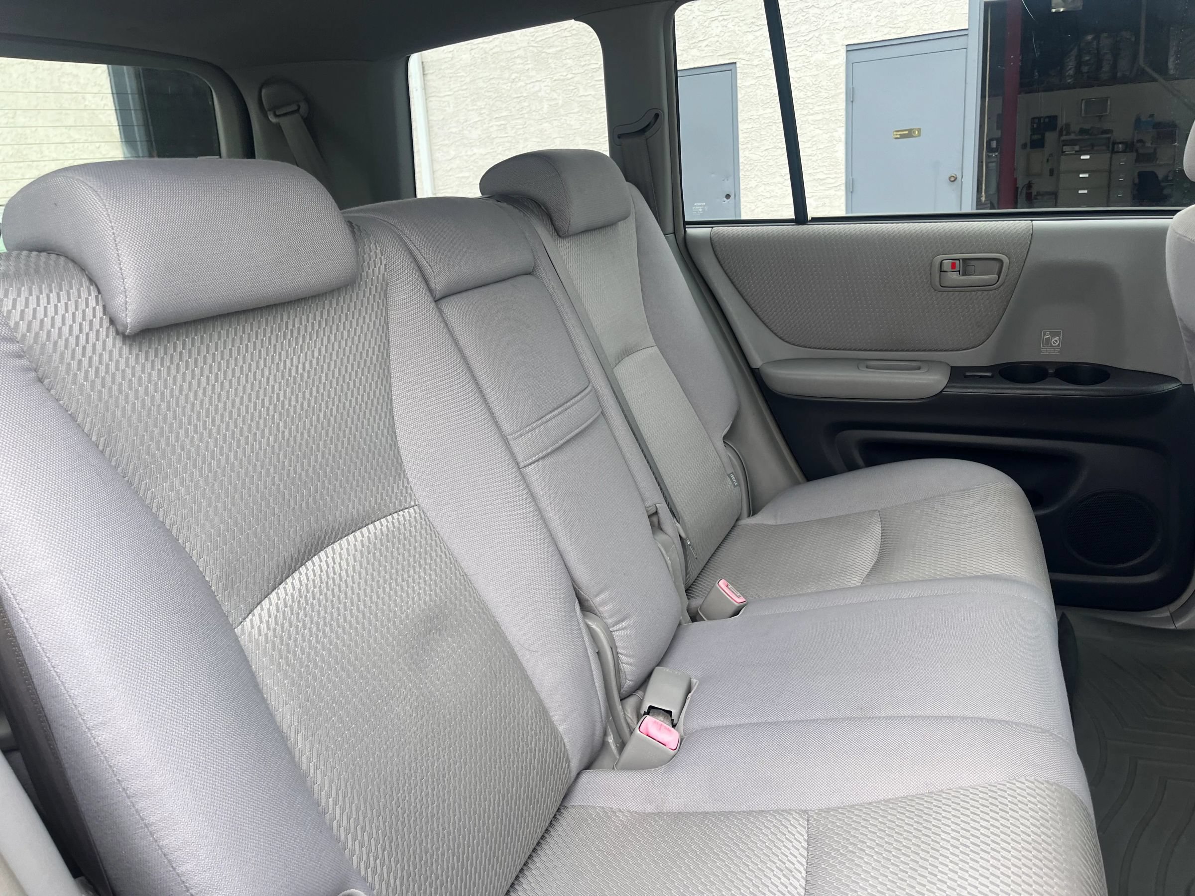 Used 2004 Toyota Highlander 4WD V6 image 13
