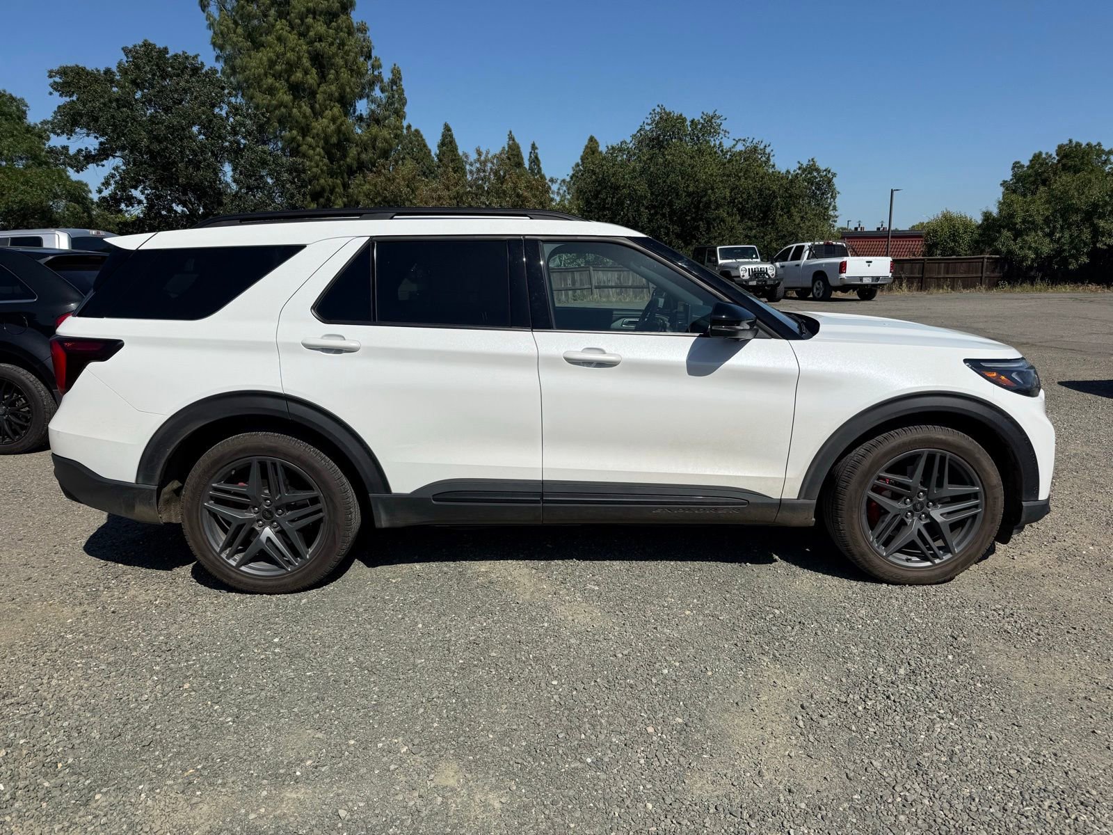 Certified 2025 Ford Explorer ST w/ Sun And Sound Package AWD/4WD image 7