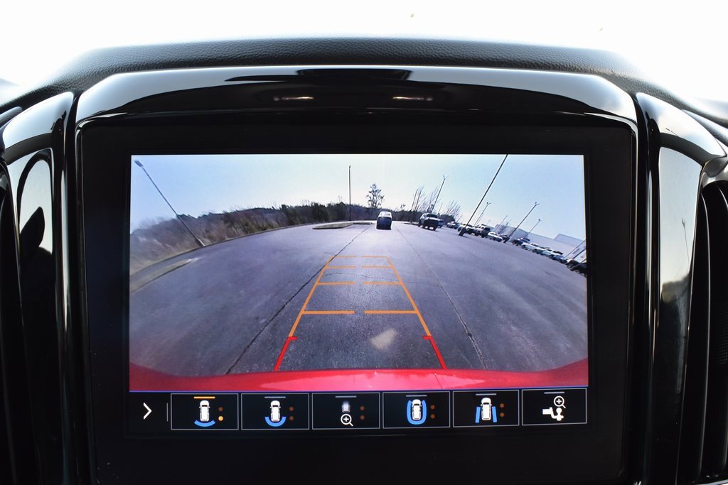 Used 2020 Chevrolet Traverse RS image 21