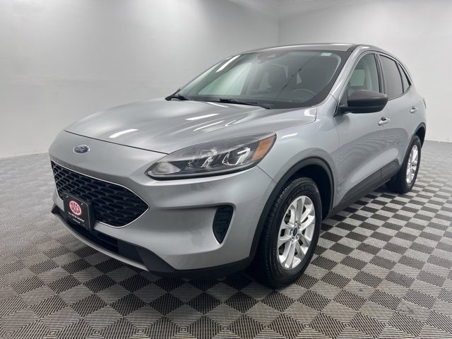 Used 2022 Ford Escape SE w/ Convenience Package image 2
