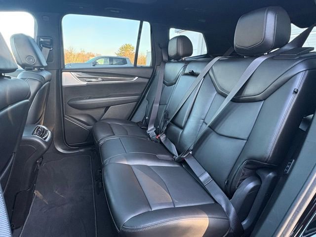 Used 2025 Cadillac XT6 Sport image 24