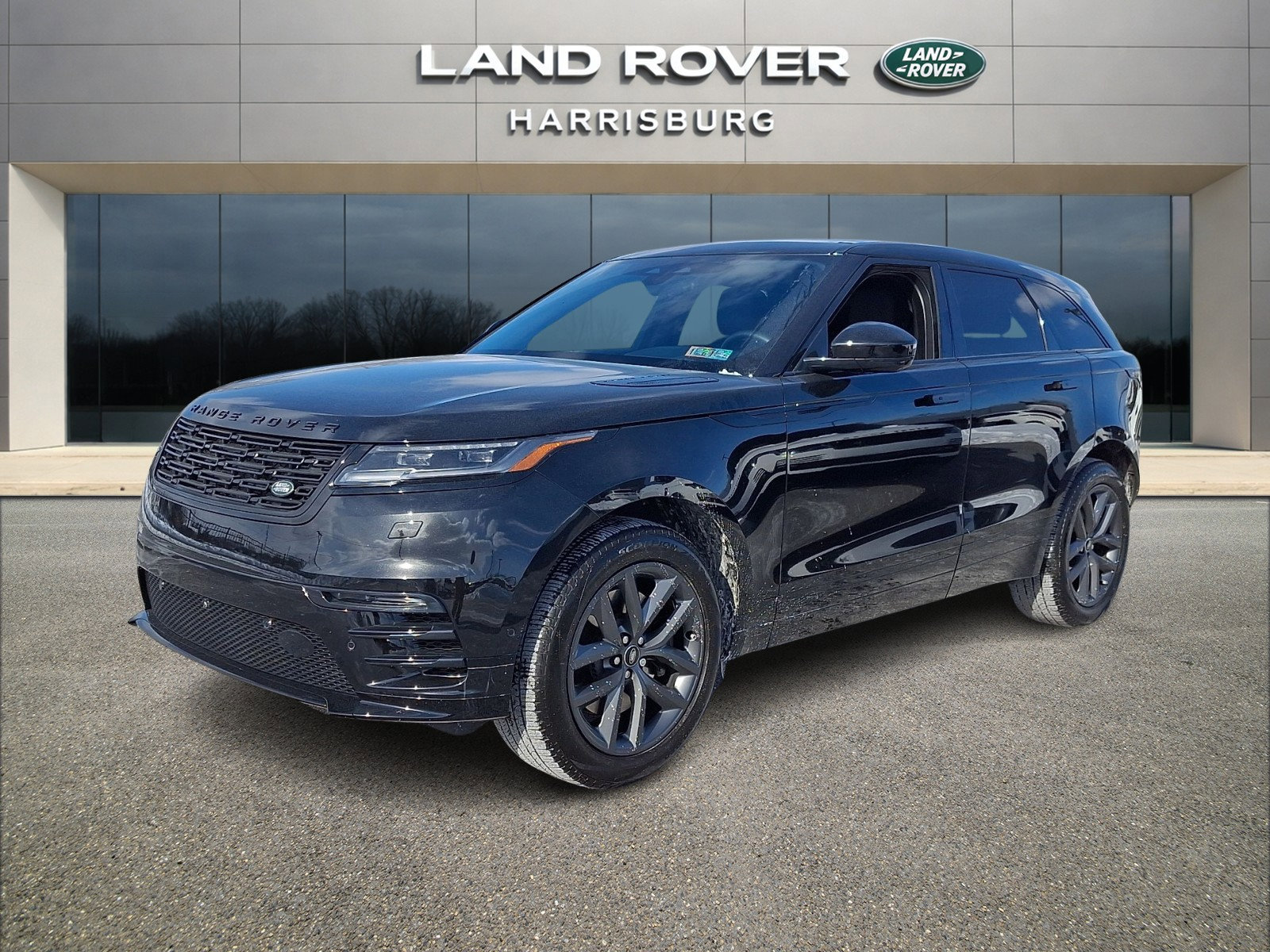 Used 2026 Land Rover Range Rover Velar Dynamic SE AWD/4WD image 1
