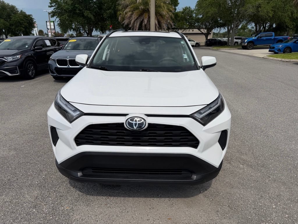 Used 2022 Toyota RAV4 XLE w/ Convenience Package FWD image 12