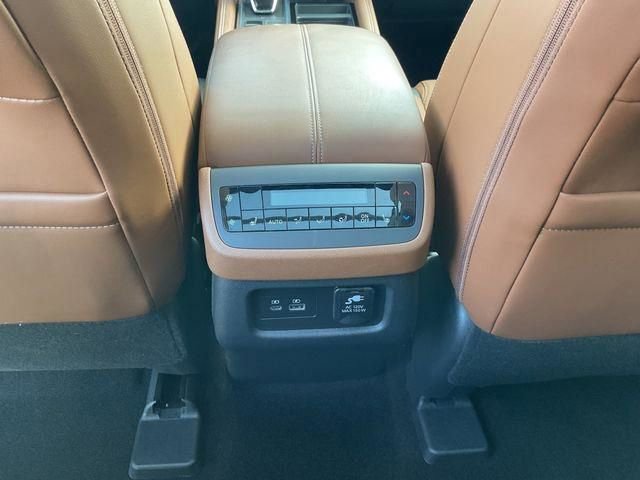 Used 2025 Nissan Pathfinder Platinum w/ Cargo Package image 25