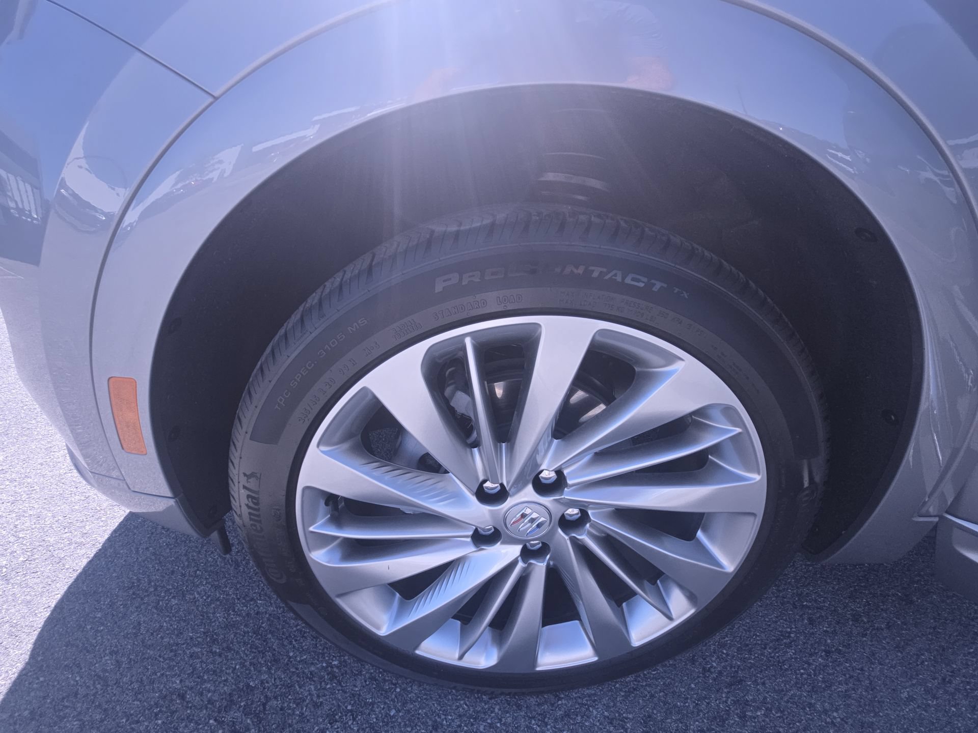 Used 2024 Buick Envision Avenir AWD/4WD image 34