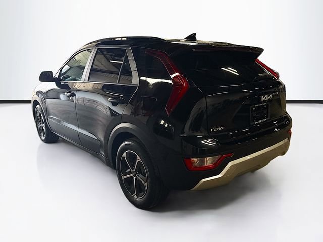 Used 2025 Kia Niro LX image 5