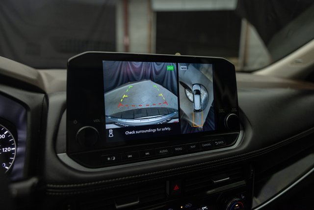 Used 2023 Nissan Rogue SL w/ SL Premium Package image 27