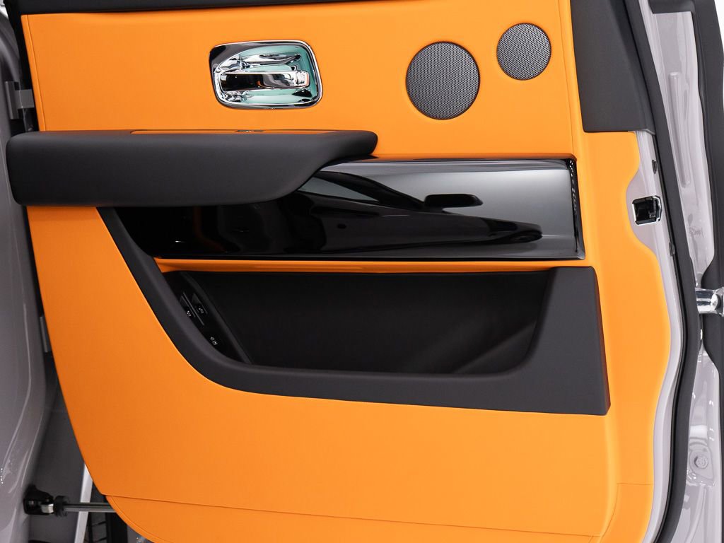 Used 2026 Rolls-Royce Cullinan AWD/4WD image 22