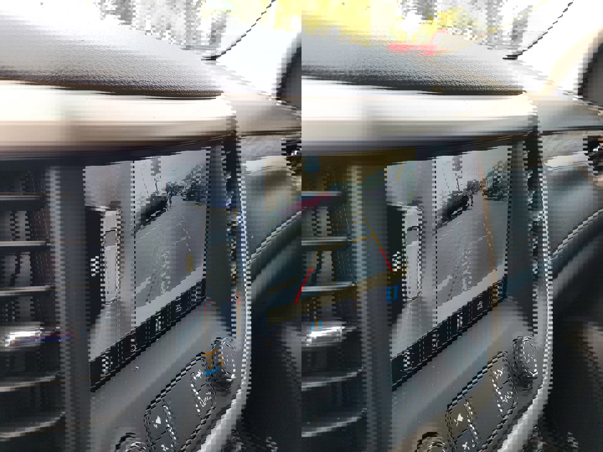 Used 2021 GMC Acadia Denali w/ Denali Technology Package image 89