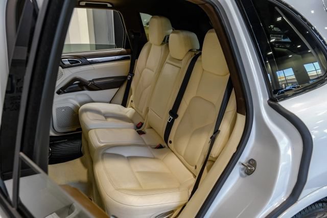 Used 2017 Porsche Cayenne AWD/4WD image 60