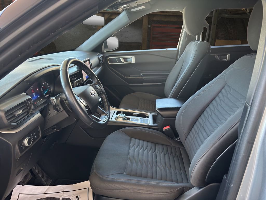Used 2020 Ford Explorer XLT image 19