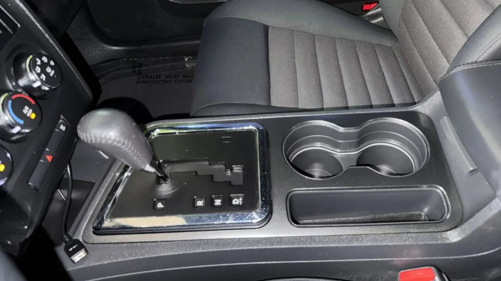 Used 2010 Dodge Challenger SE RWD image 22