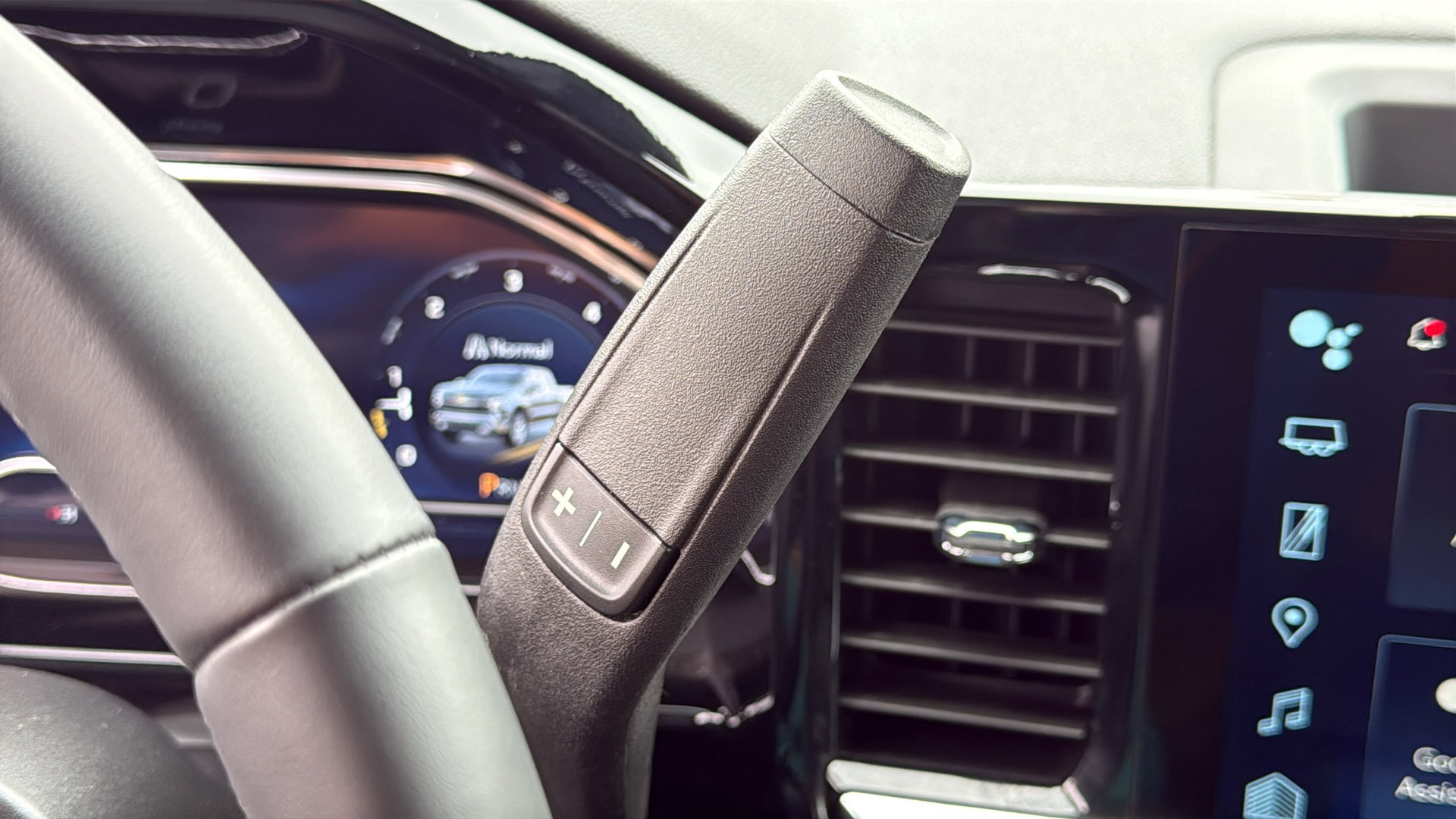 Used 2024 Chevrolet Silverado 1500 RST w/ Protection Package image 18