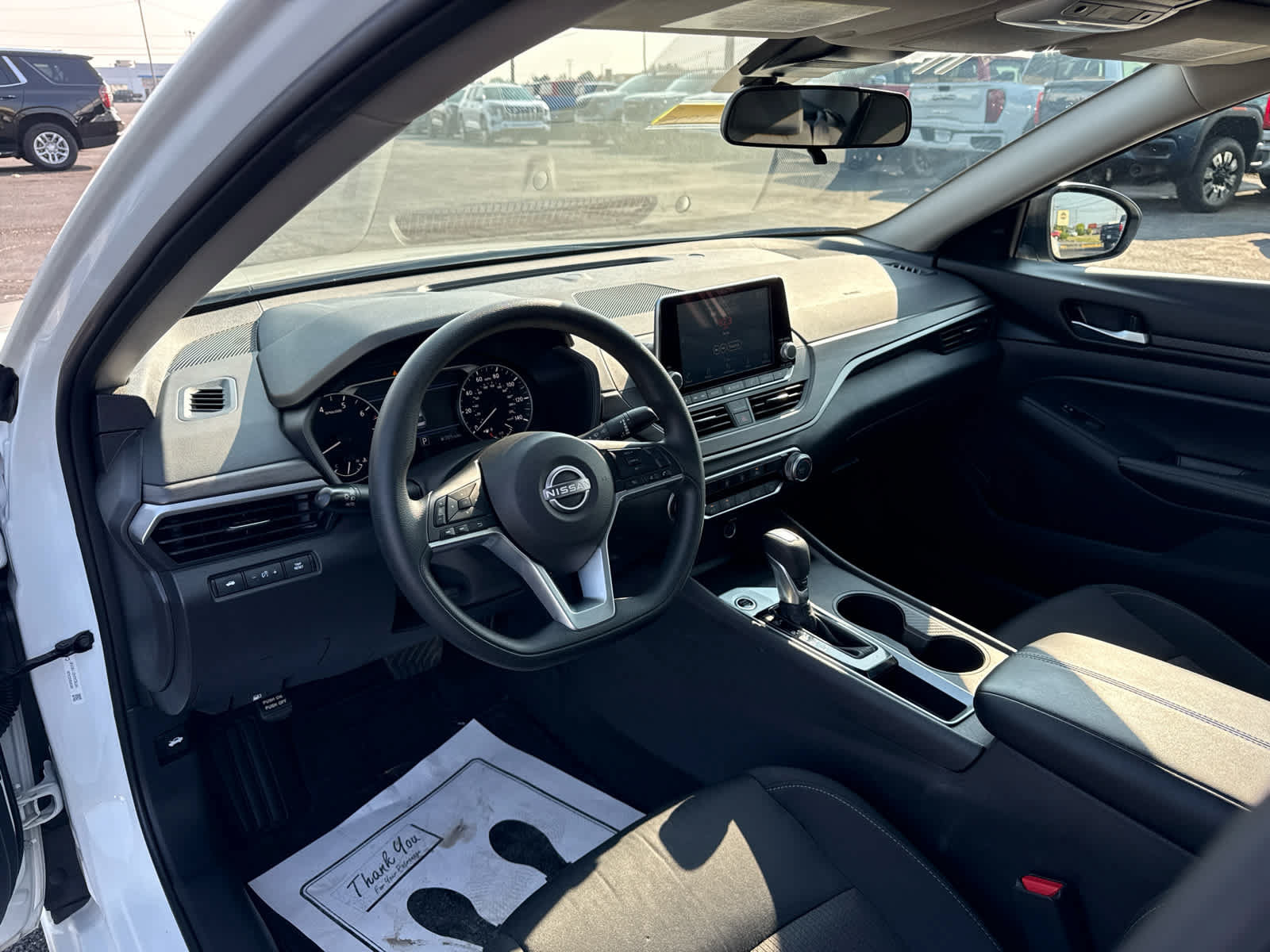 Used 2025 Nissan Altima 2.5 SV FWD image 13
