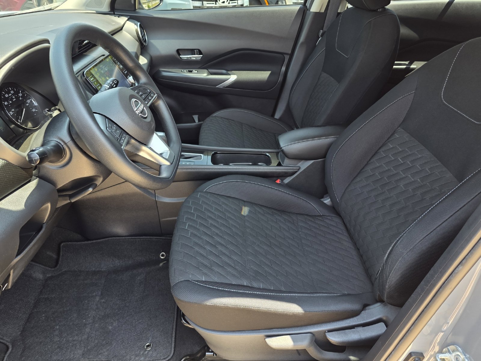 Used 2023 Nissan Kicks SV FWD image 14