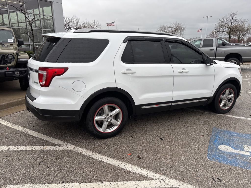 Used 2019 Ford Explorer XLT w/ Equipment Group 201A image 28