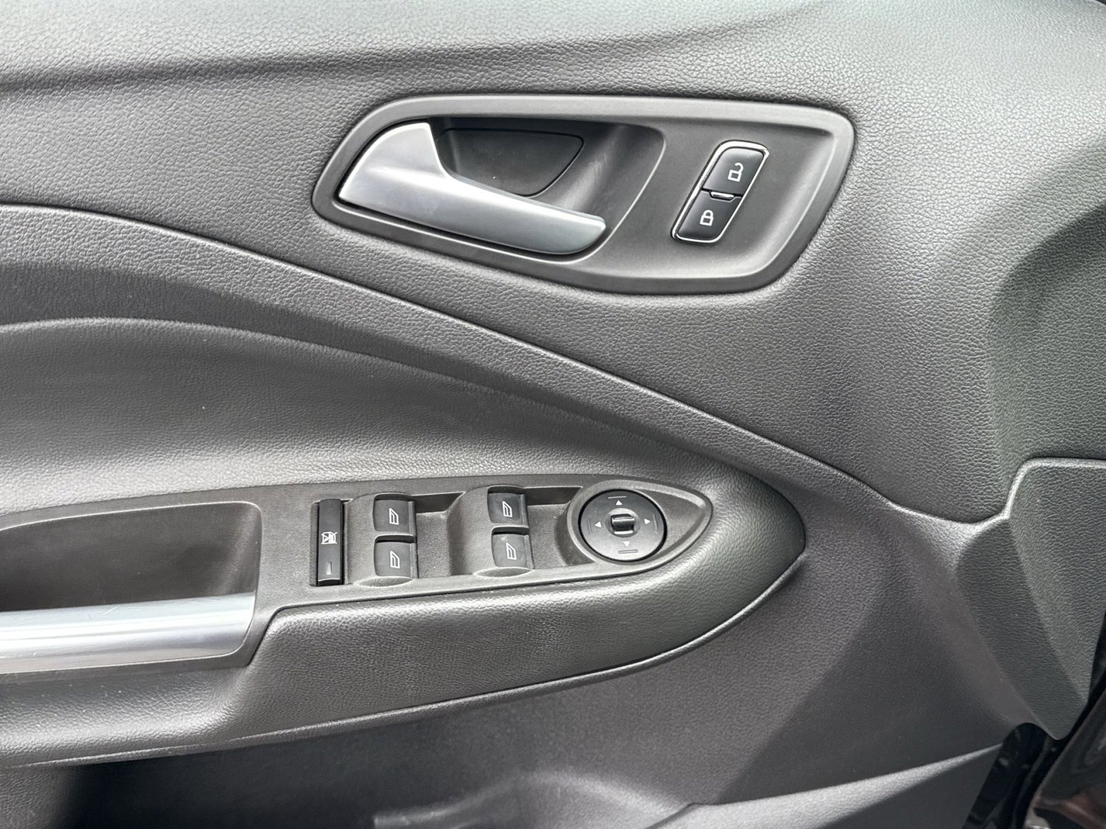 Used 2014 Ford Escape SE w/ Equipment Group 201A image 15