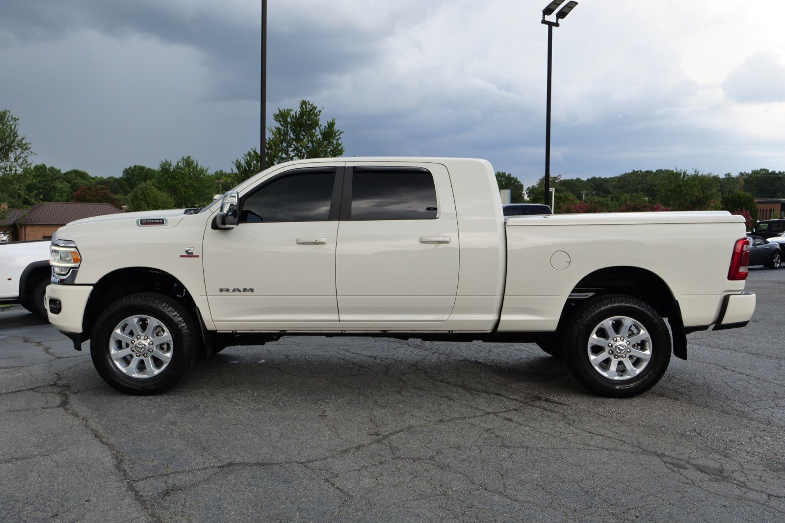 Used 2023 RAM 2500 Laramie AWD/4WD image 57