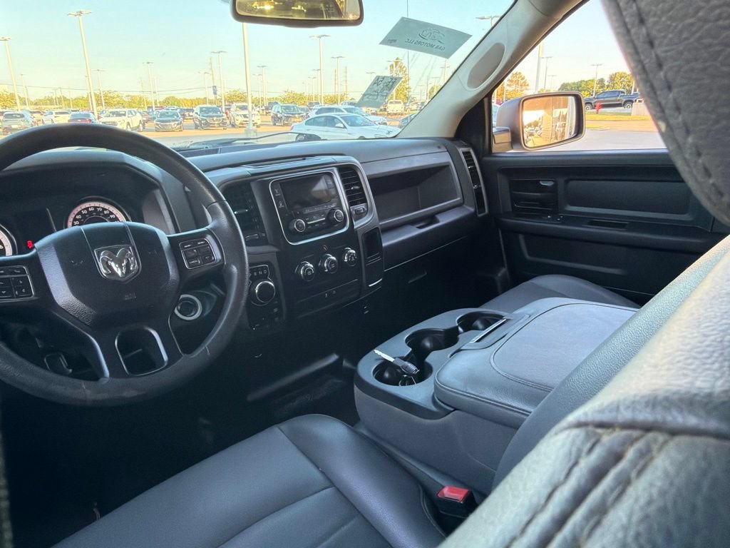 Used 2020 RAM 1500 Tradesman w/ Chrome Appearance Group AWD/4WD image 8