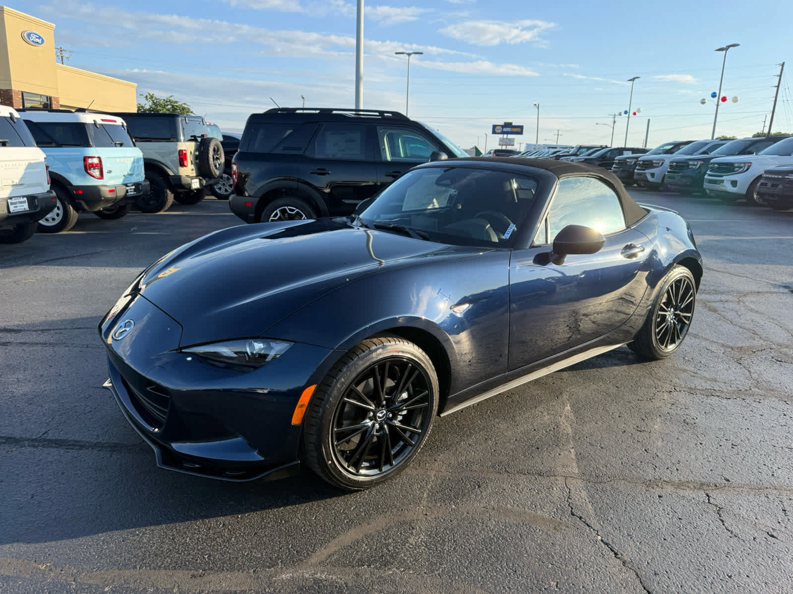 New 2026 MAZDA MX-5 Miata Club w/ Weather Package RWD image 20