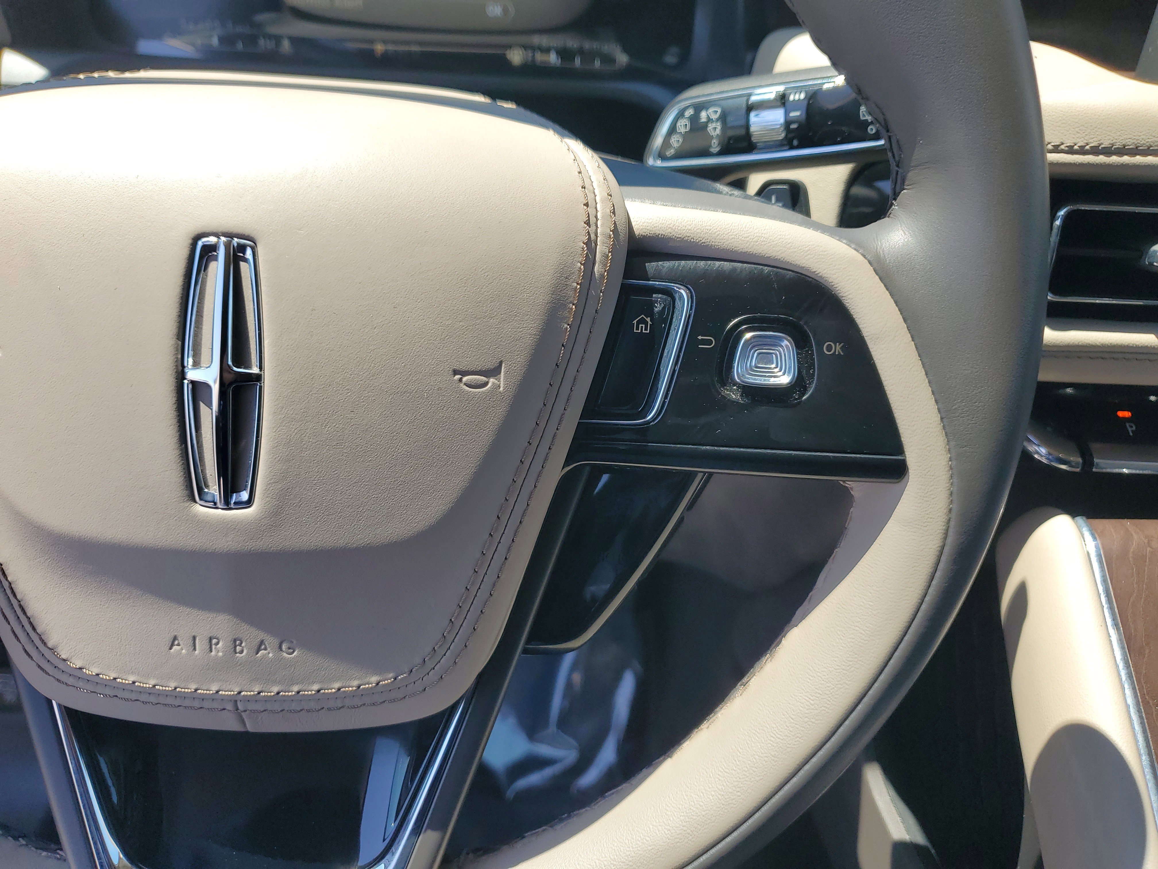 Used 2022 Lincoln Aviator Reserve image 24