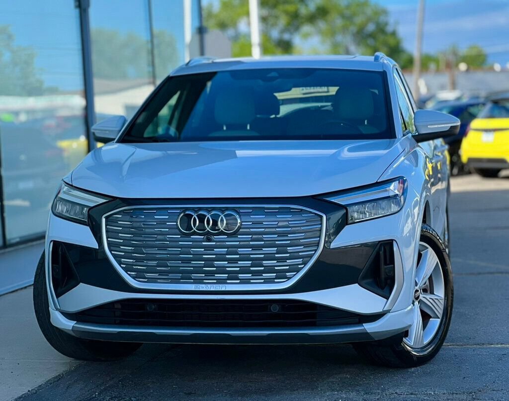 Used 2023 Audi Q4 e-tron Premium AWD/4WD image 33