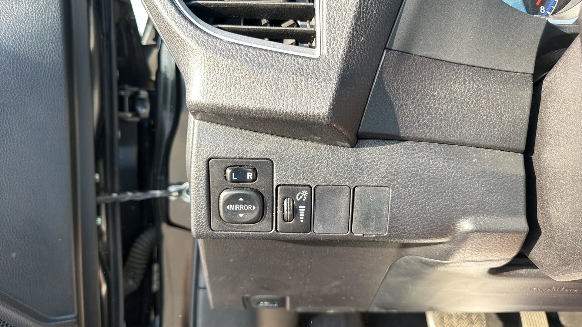 Used 2016 Toyota Corolla S FWD image 74
