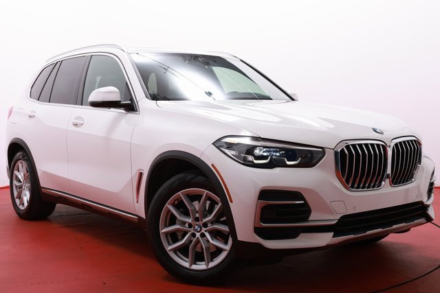 Used 2022 BMW X5 xDrive40i w/ Premium Package