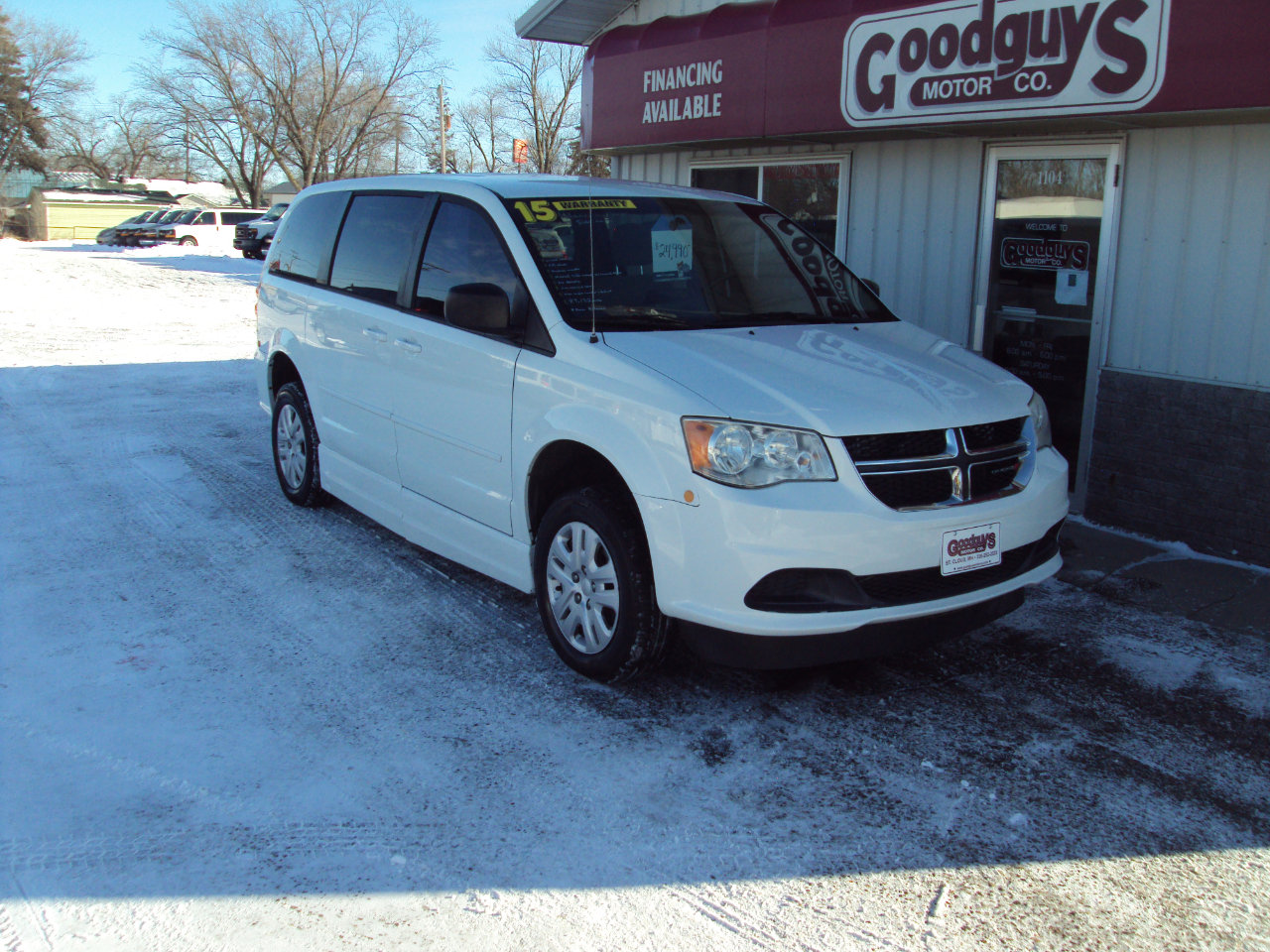Used 2015 Dodge Grand Caravan SE w/ Quick Order Package 29E SE FWD image 2