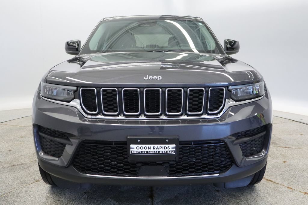Used 2023 Jeep Grand Cherokee Laredo AWD/4WD image 12