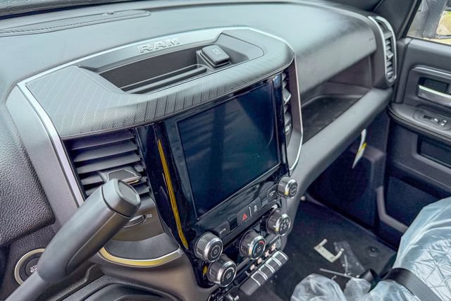 New 2026 RAM 2500 Big Horn AWD/4WD image 22