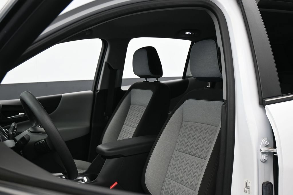 Used 2023 Chevrolet Equinox LS FWD image 10