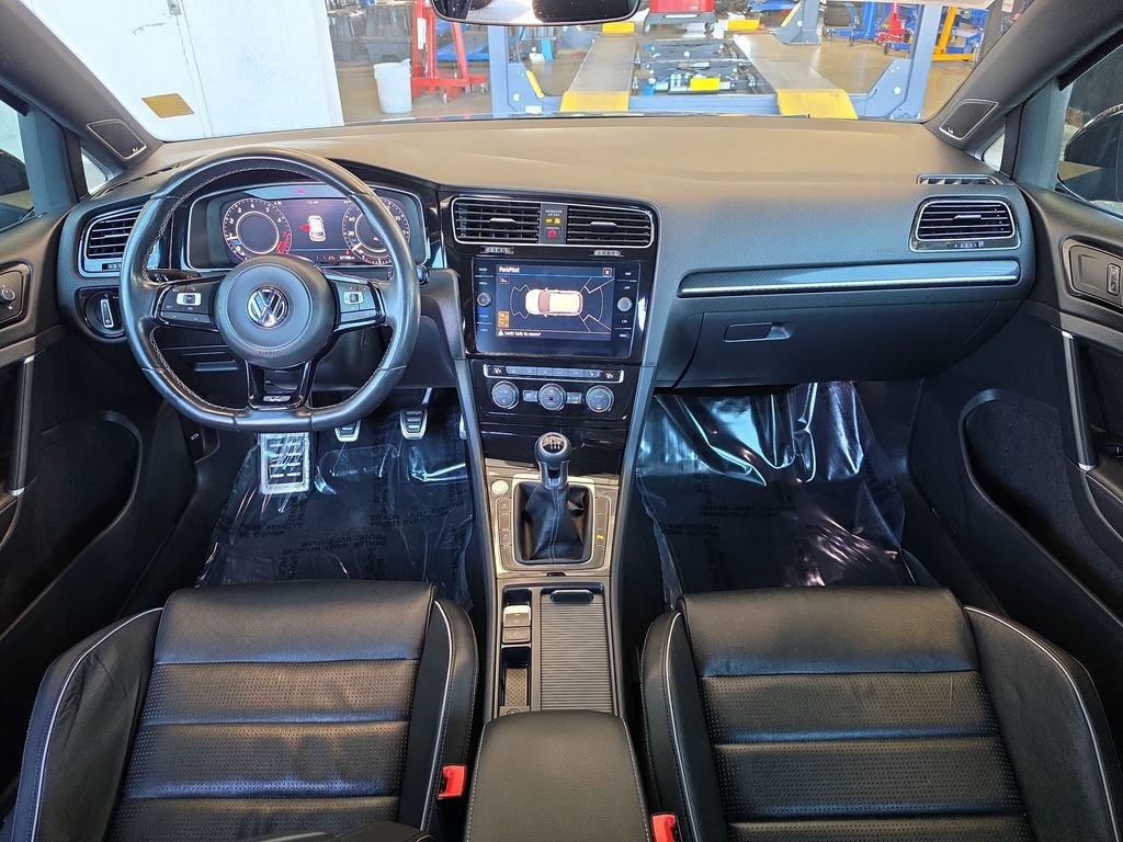 Used 2019 Volkswagen Golf R 4-Door image 23