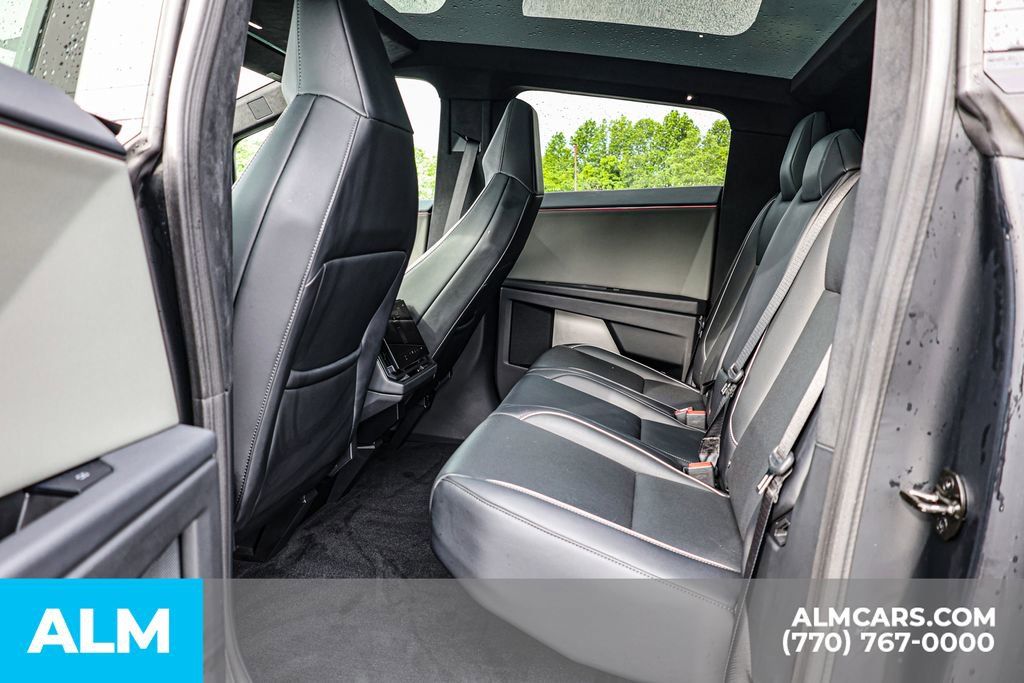 Used 2025 Tesla Cybertruck AWD Crew Cab image 19