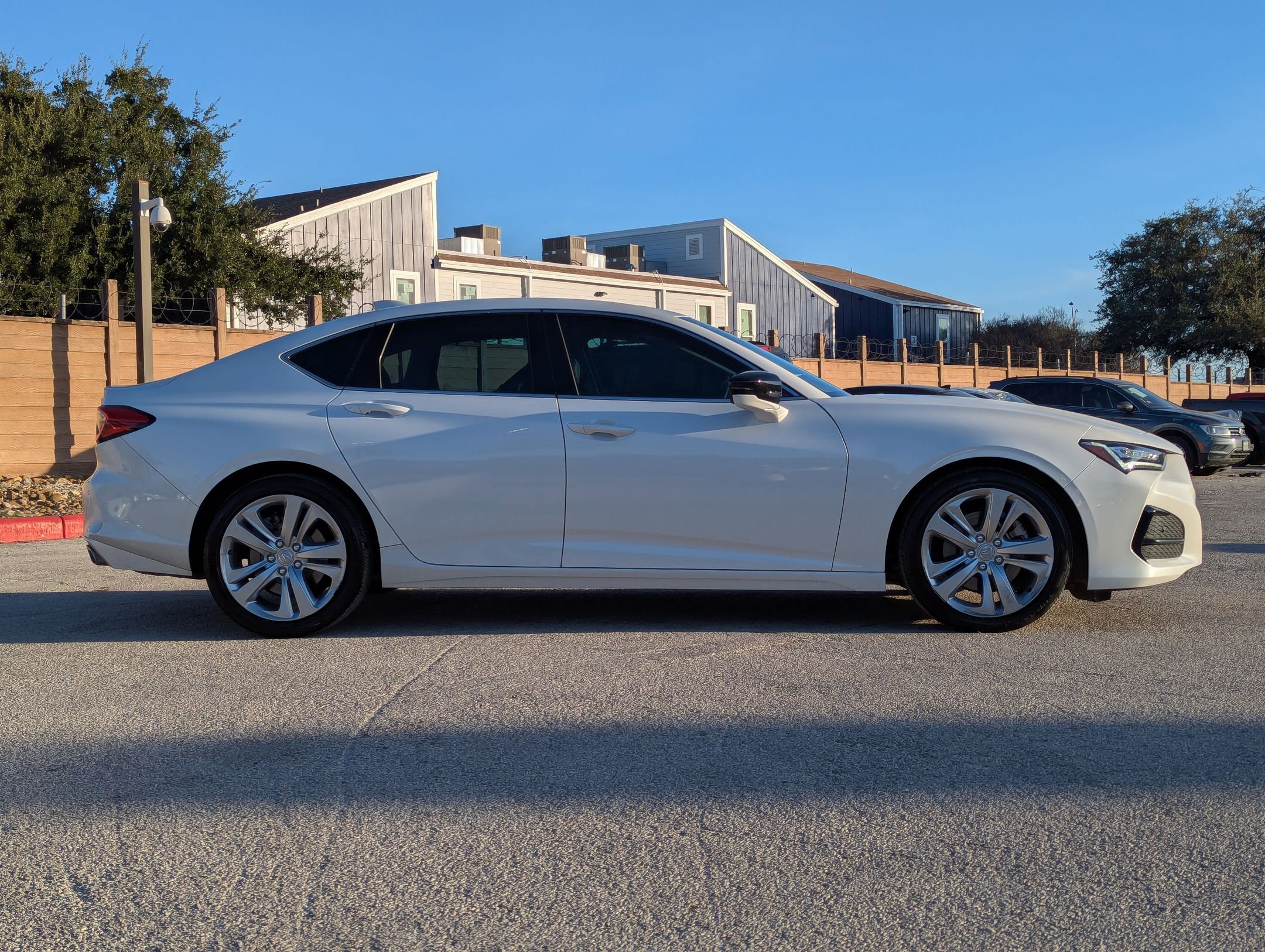 Used 2023 Acura TLX w/ Technology Package image 3