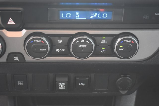 Used 2022 Toyota Tacoma SR5 AWD/4WD image 27