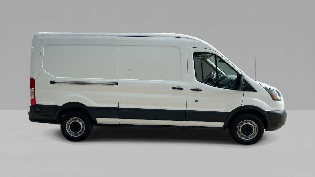 Used 2018 Ford Transit 250 148 Medium Roof RWD image 9