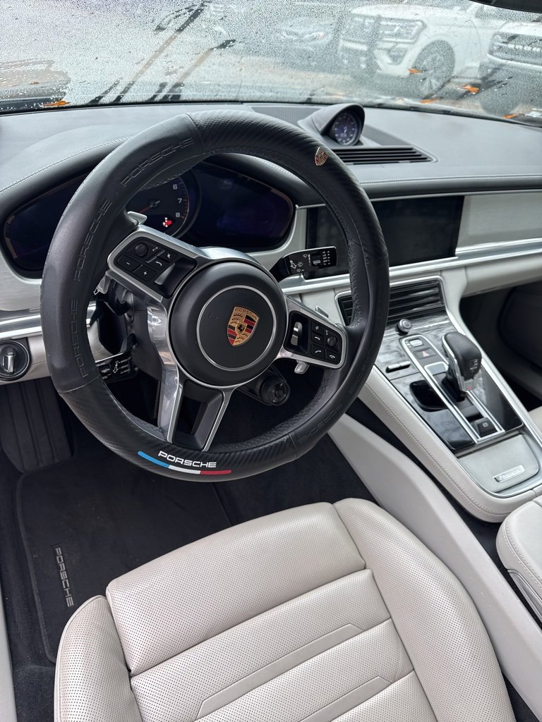 Used 2018 Porsche Panamera 4S image 10